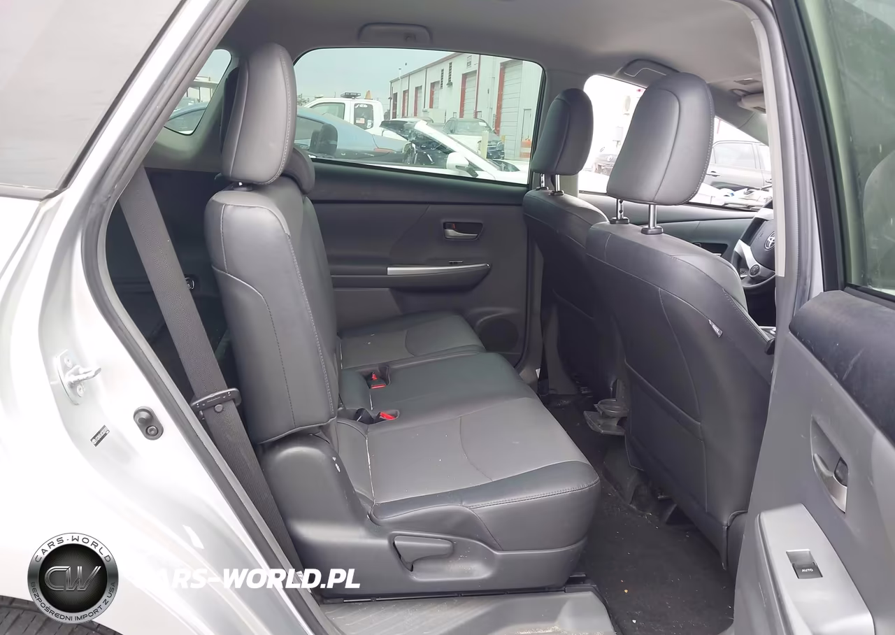2012 Toyota Prius V Five VIN:JTDZN3EU0C3037476 - 8