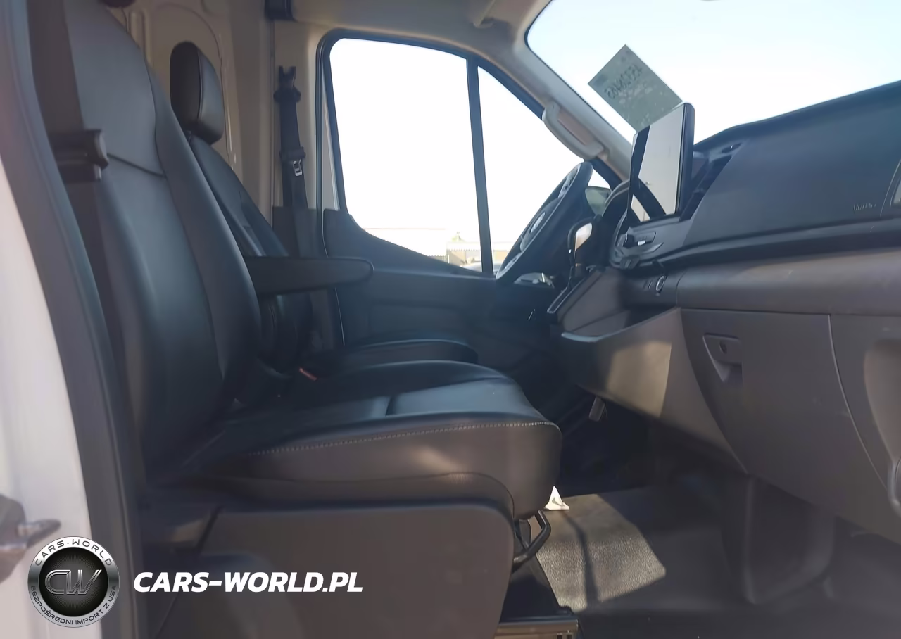 2026 Ford Transit-250 VIN:1FTBR1C82TKA75684 - 5