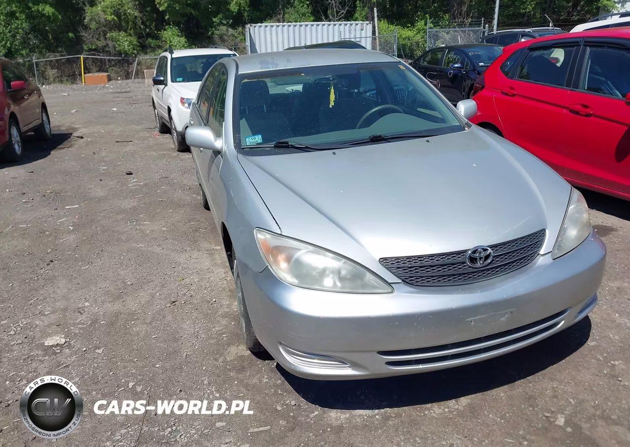 2004 Toyota Camry Le – zdjęcie 1 z 11