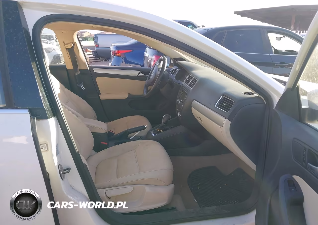2012 Volkswagen Jetta 2.5L Sel VIN:3VWLP7AJ7CM411712 - 5