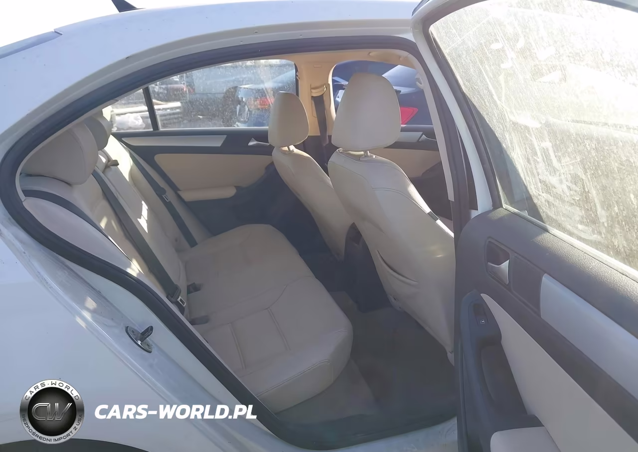 2012 Volkswagen Jetta 2.5L Sel VIN:3VWLP7AJ7CM411712 - 8