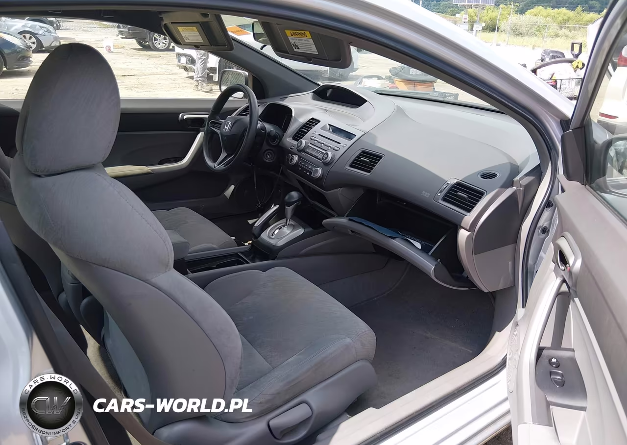 2008 Honda Civic Lx VIN:2HGFG12698H566955 - 5
