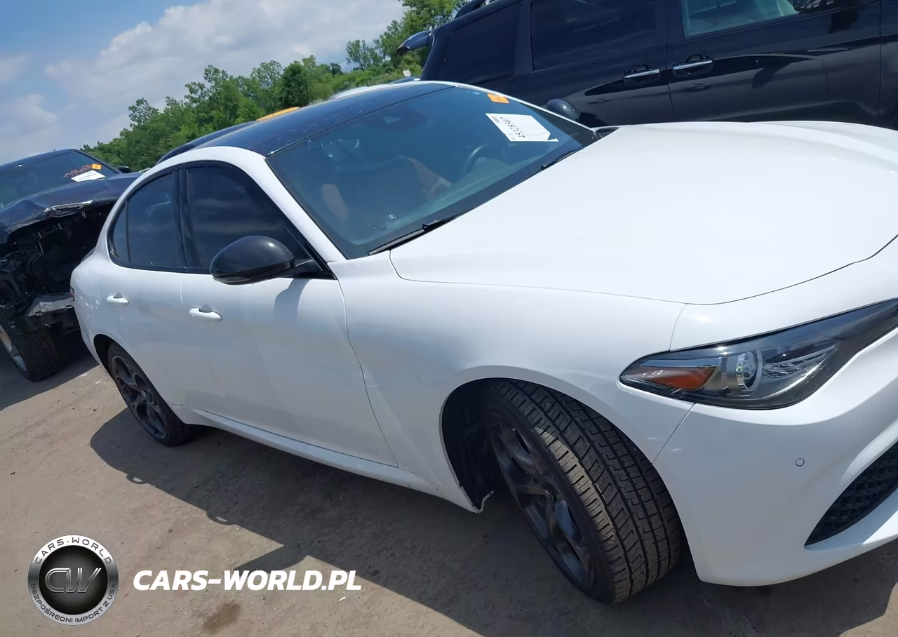 2021 Alfa Romeo Giulia Ti Sport Awd VIN:ZARFANBN2M7643787 - 13