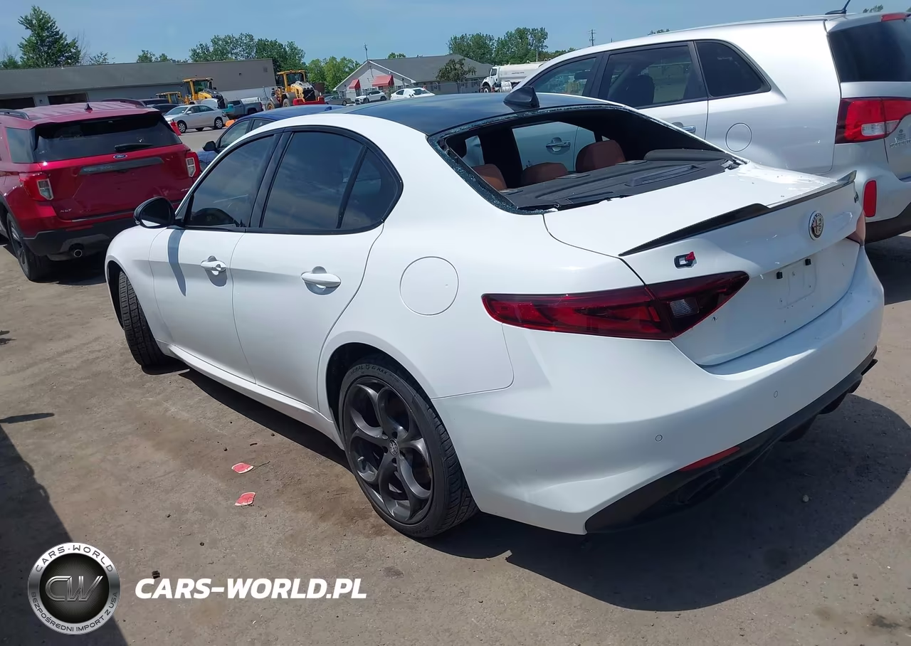 2021 Alfa Romeo Giulia Ti Sport Awd VIN:ZARFANBN2M7643787 - 3