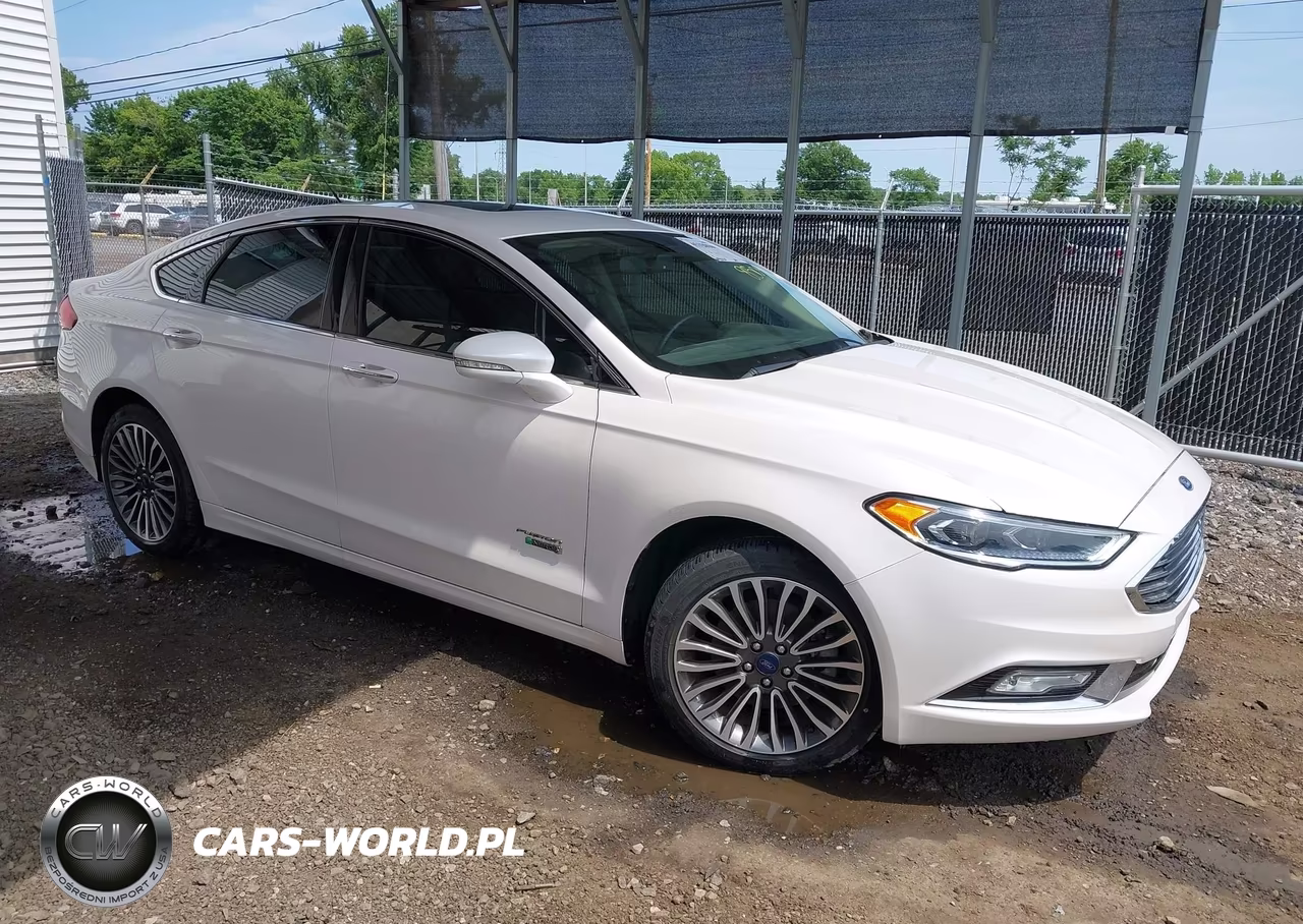 2017 Ford Fusion Energi Se Luxury – zdjęcie 1 z 16
