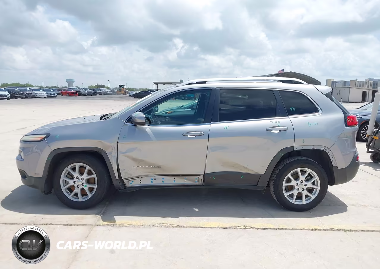 2016 Jeep Cherokee Latitude VIN:1C4PJLCB3GW293751 - 15