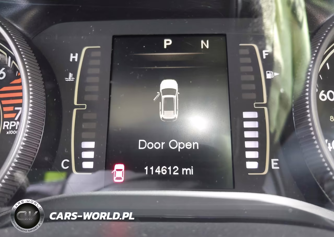 2016 Jeep Cherokee Latitude VIN:1C4PJLCB3GW293751 - 16