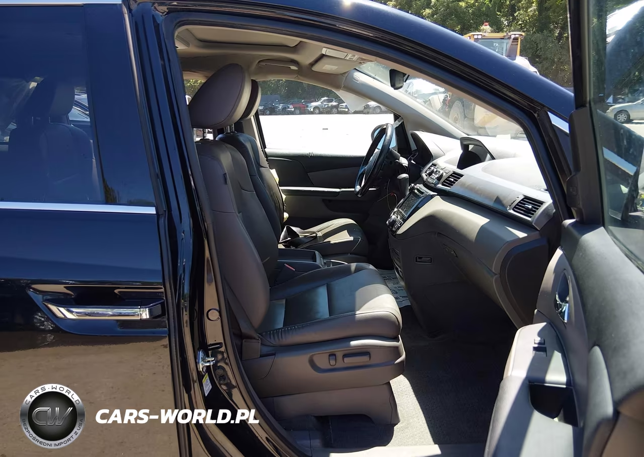 2015 Honda Odyssey Touring-Touring Elite VIN:5FNRL5H94FB029784 - 5