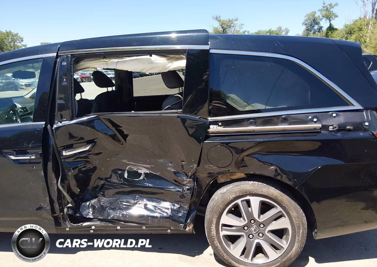 2015 Honda Odyssey Touring-Touring Elite VIN:5FNRL5H94FB029784 - 6