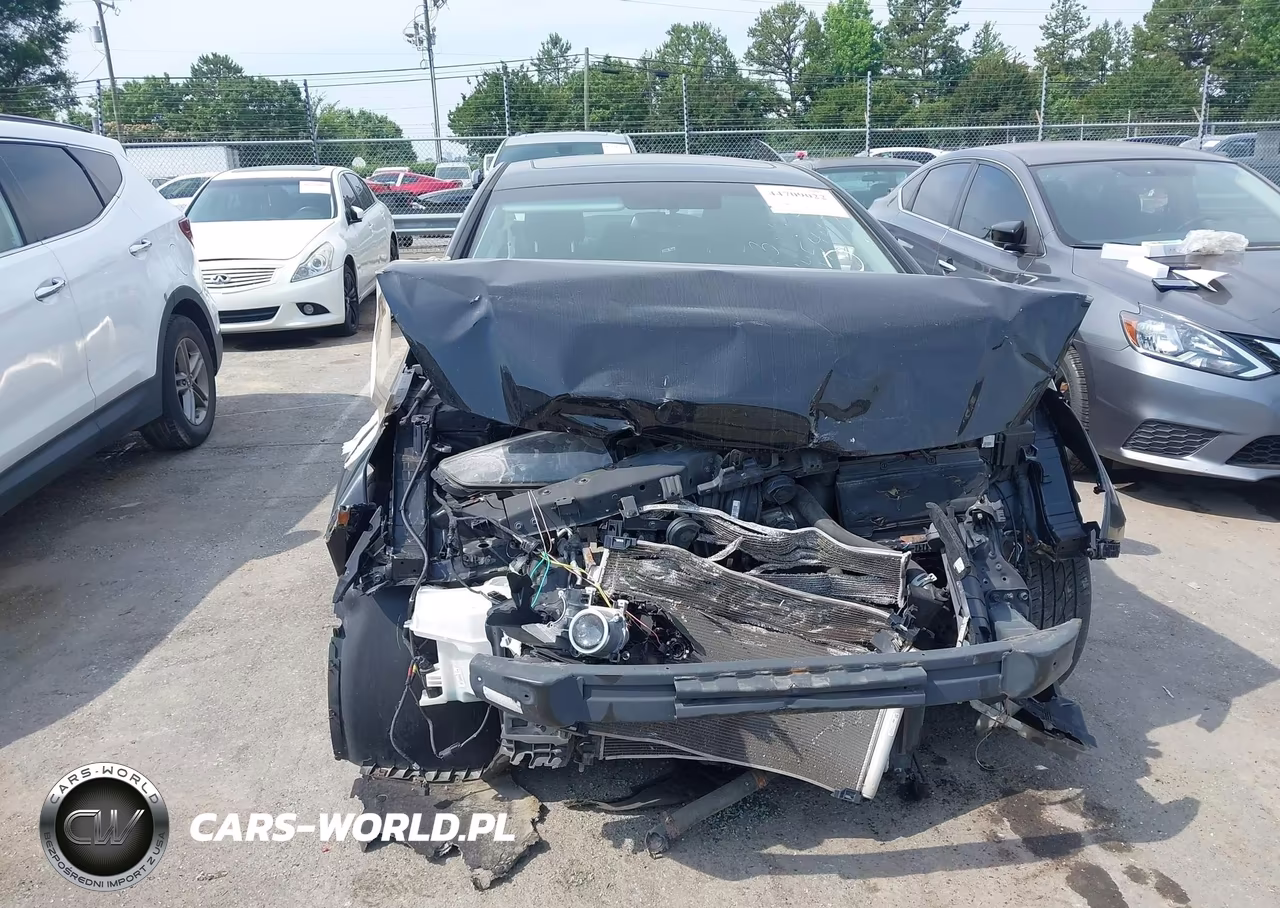 2017 Hyundai Sonata Sport VIN:5NPE34AFXHH445447 - 11