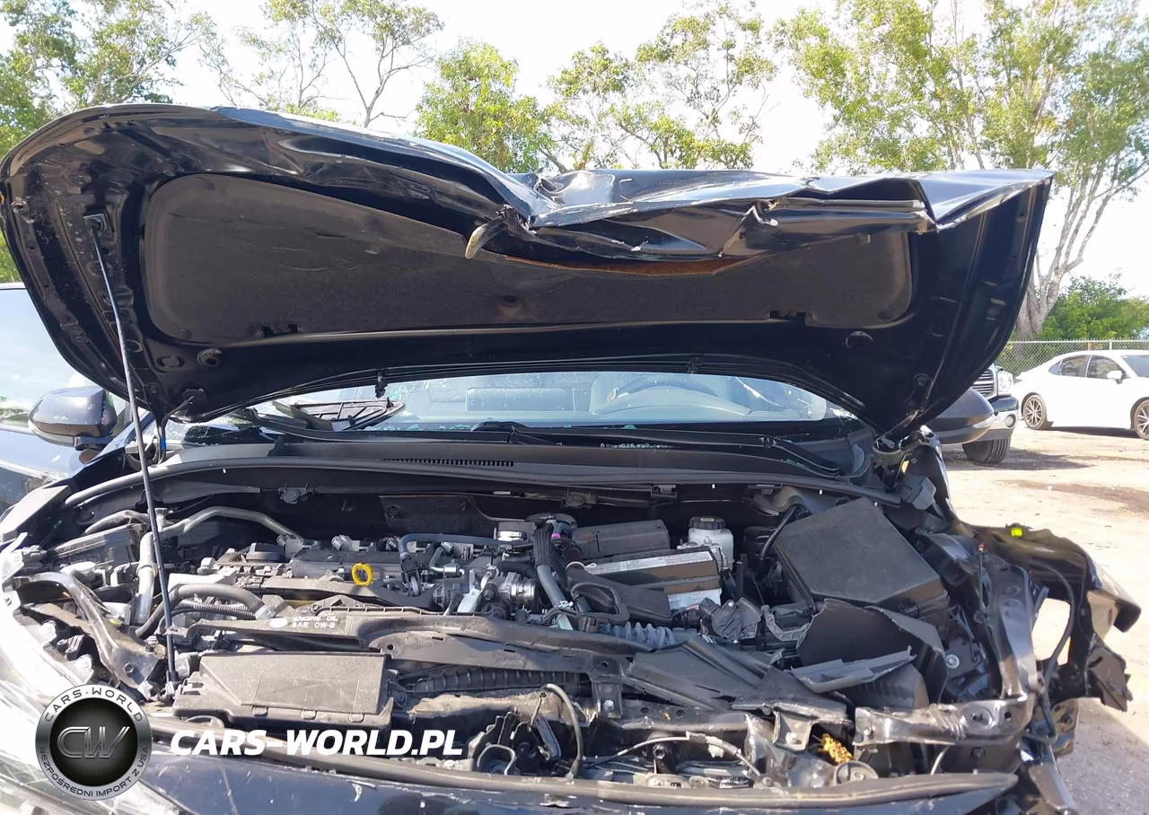 2024 Toyota Corolla Xse VIN:JTNC4MBE4R3231329 - 10