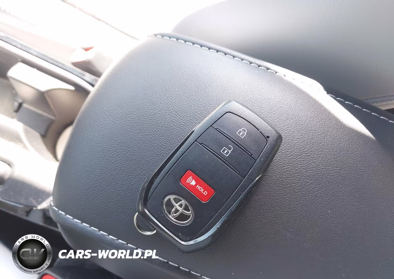 2024 Toyota Corolla Xse VIN:JTNC4MBE4R3231329 - 11