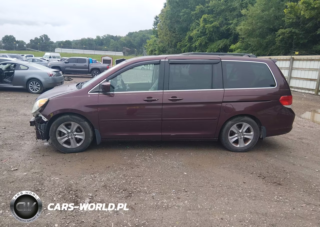2010 Honda Odyssey Touring VIN:5FNRL3H96AB056661 - 15