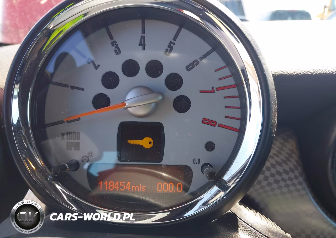 2010 Mini Cooper S VIN:WMWMS3C56ATZ85485 - 7