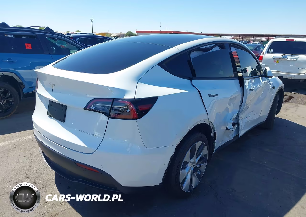 2022 Tesla Model Y Long Range Dual Motor All-Wheel Drive VIN:7SAYGDEE8NF449299 - 4