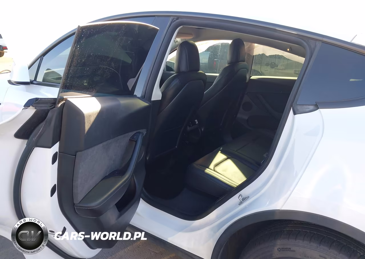 2022 Tesla Model Y Long Range Dual Motor All-Wheel Drive VIN:7SAYGDEE8NF449299 - 8