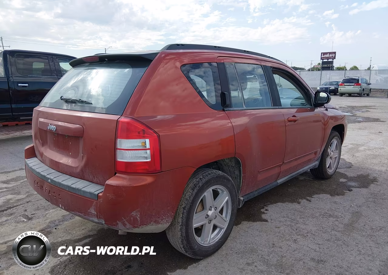 2010 Jeep Compass Sport VIN:1J4NT4FB7AD571258 - 4