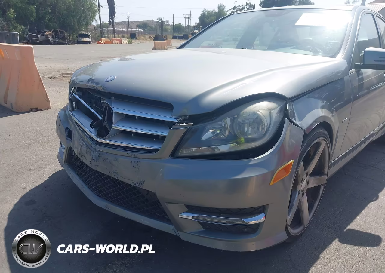 2012 Mercedes-Benz C 250 Sport VIN:WDDGF4HB3CR219857 - 6