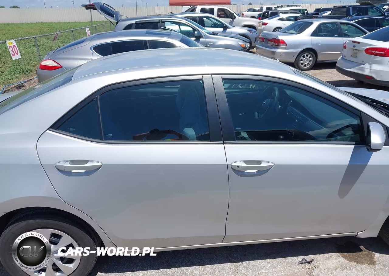 2015 Toyota Corolla L VIN:2T1BURHE4FC319983 - 14