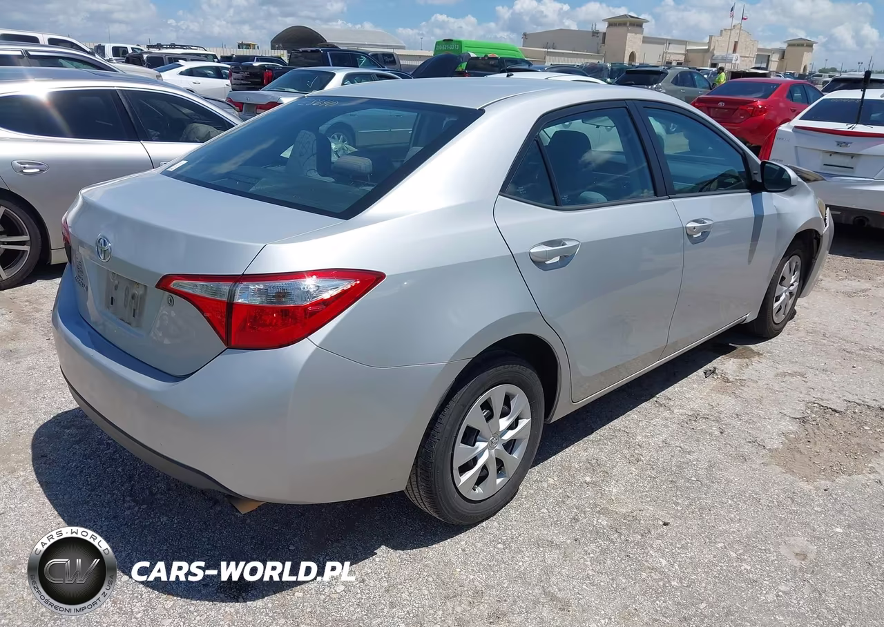 2015 Toyota Corolla L VIN:2T1BURHE4FC319983 - 4