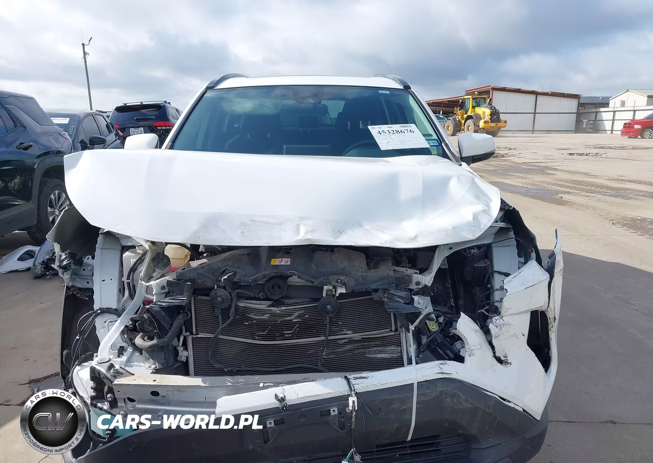 2021 Toyota Rav4 Hybrid Xle VIN:4T3RWRFV1MU047309 - 12