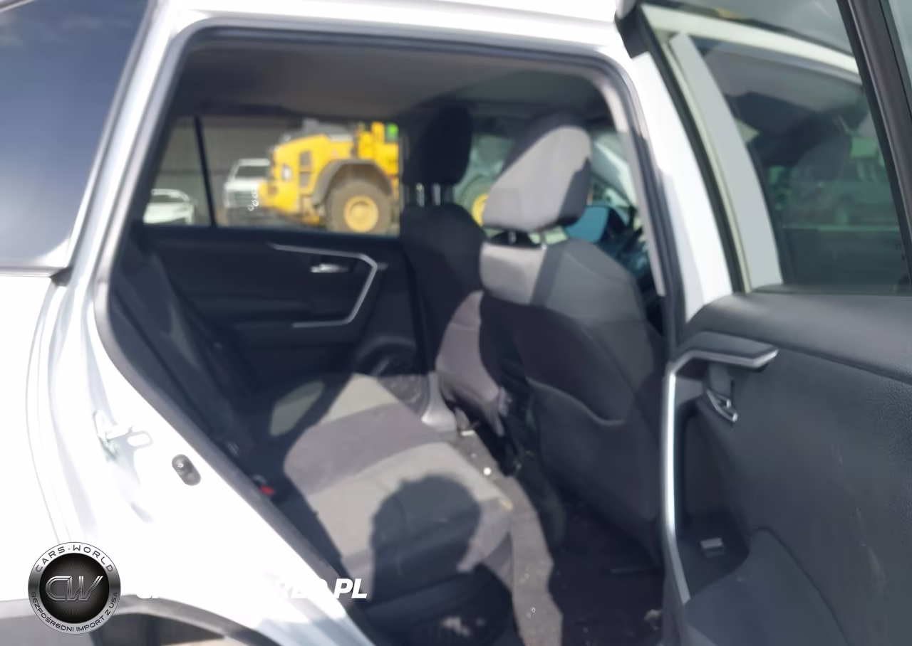 2021 Toyota Rav4 Hybrid Xle VIN:4T3RWRFV1MU047309 - 8