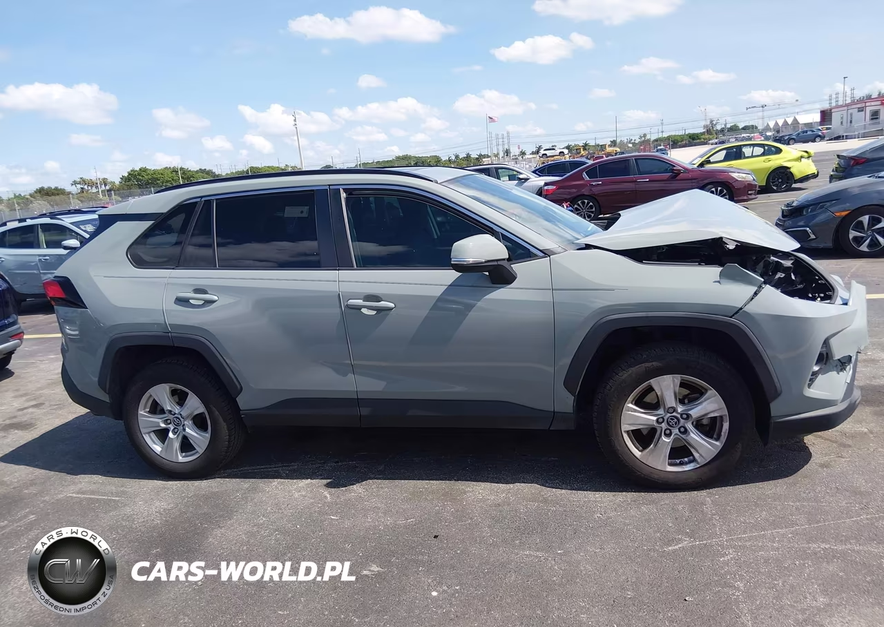 2021 Toyota Rav4 Xle VIN:2T3W1RFV6MW122040 - 13