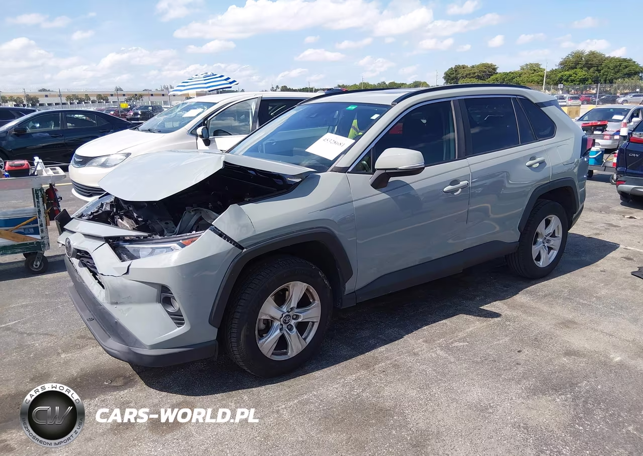 2021 Toyota Rav4 Xle VIN:2T3W1RFV6MW122040 - 2