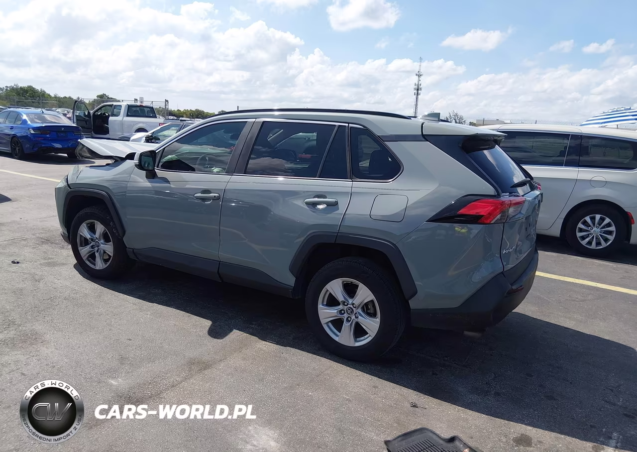 2021 Toyota Rav4 Xle VIN:2T3W1RFV6MW122040 - 3