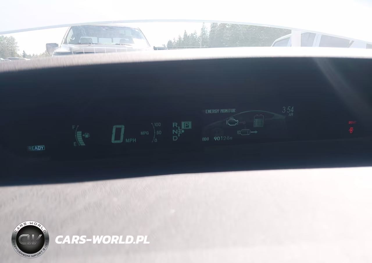 2015 Toyota Prius Two VIN:JTDKN3DU1F1882842 - 7