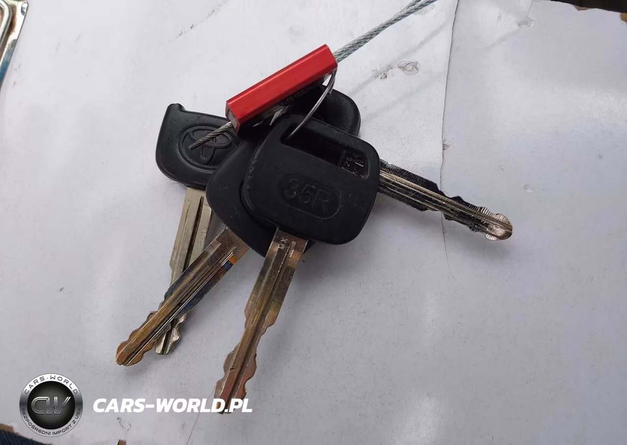 2000 Toyota Camry Le VIN:JT2BG22K7Y0452241 - 11