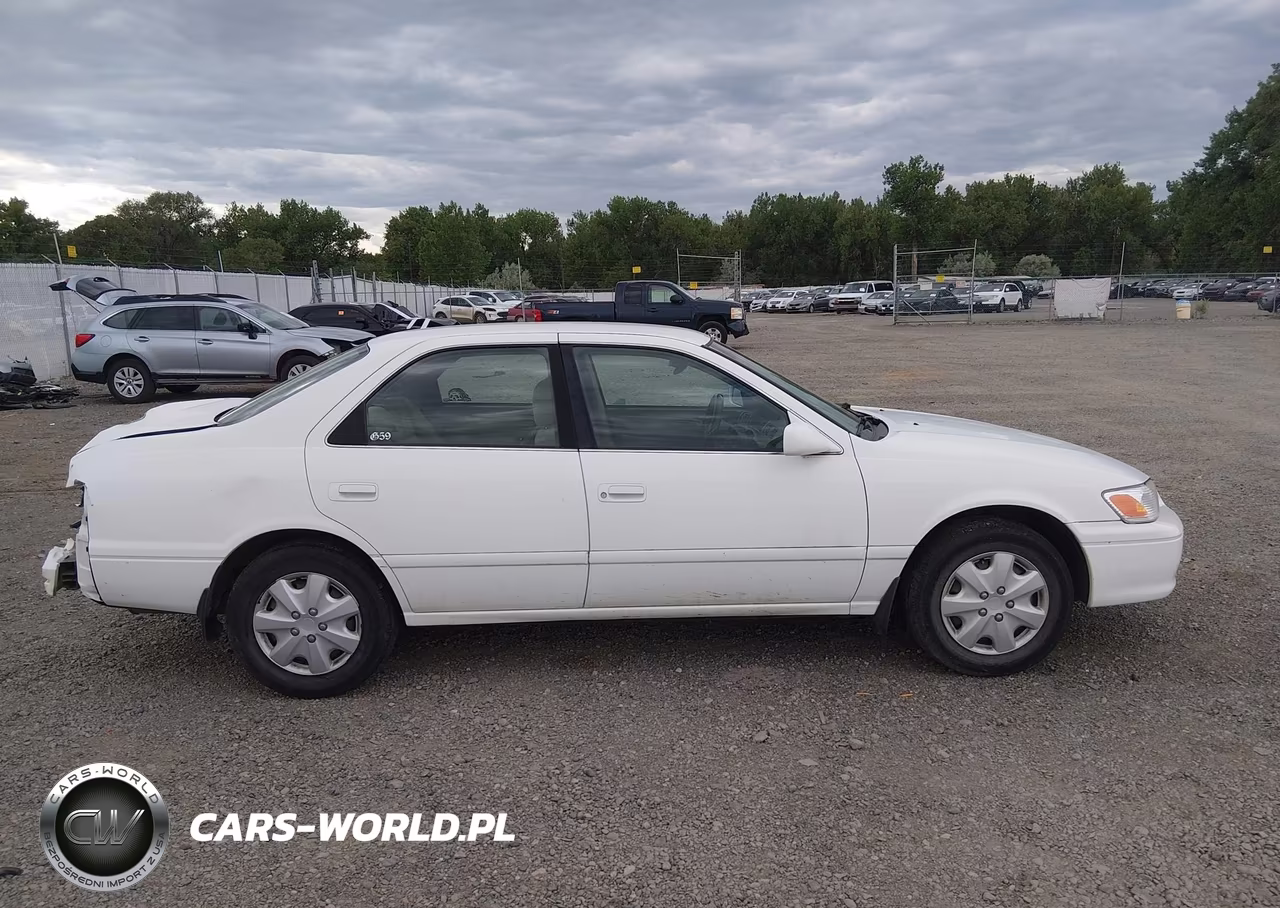 2000 Toyota Camry Le VIN:JT2BG22K7Y0452241 - 13