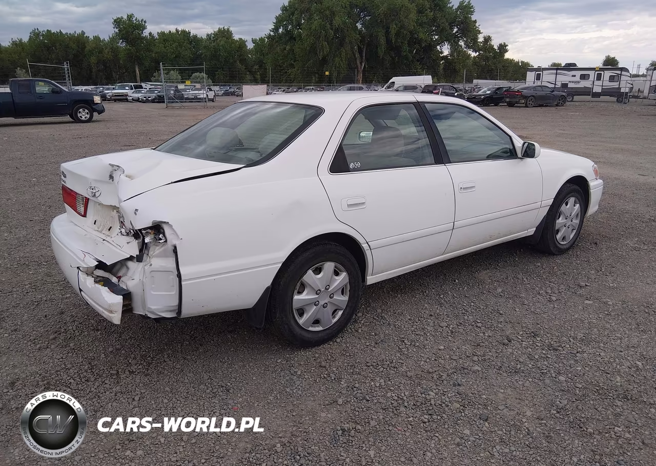 2000 Toyota Camry Le VIN:JT2BG22K7Y0452241 - 4