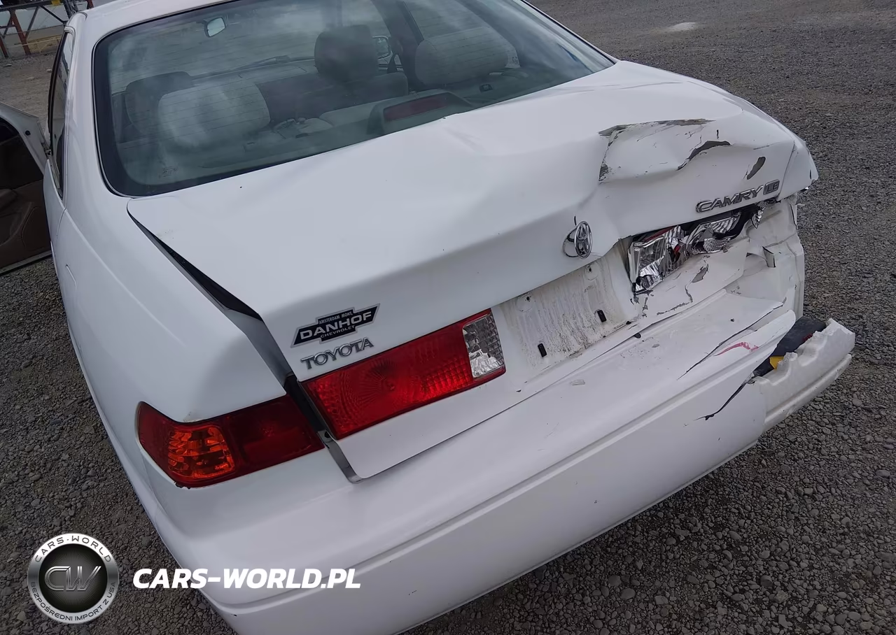 2000 Toyota Camry Le VIN:JT2BG22K7Y0452241 - 6