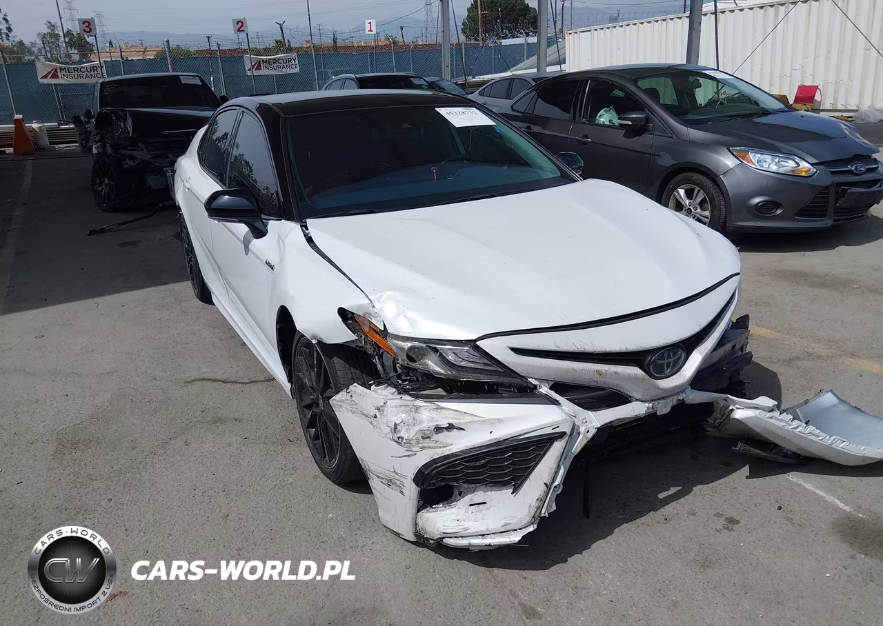 2021 Toyota Camry Xse Hybrid – zdjęcie 1 z 16