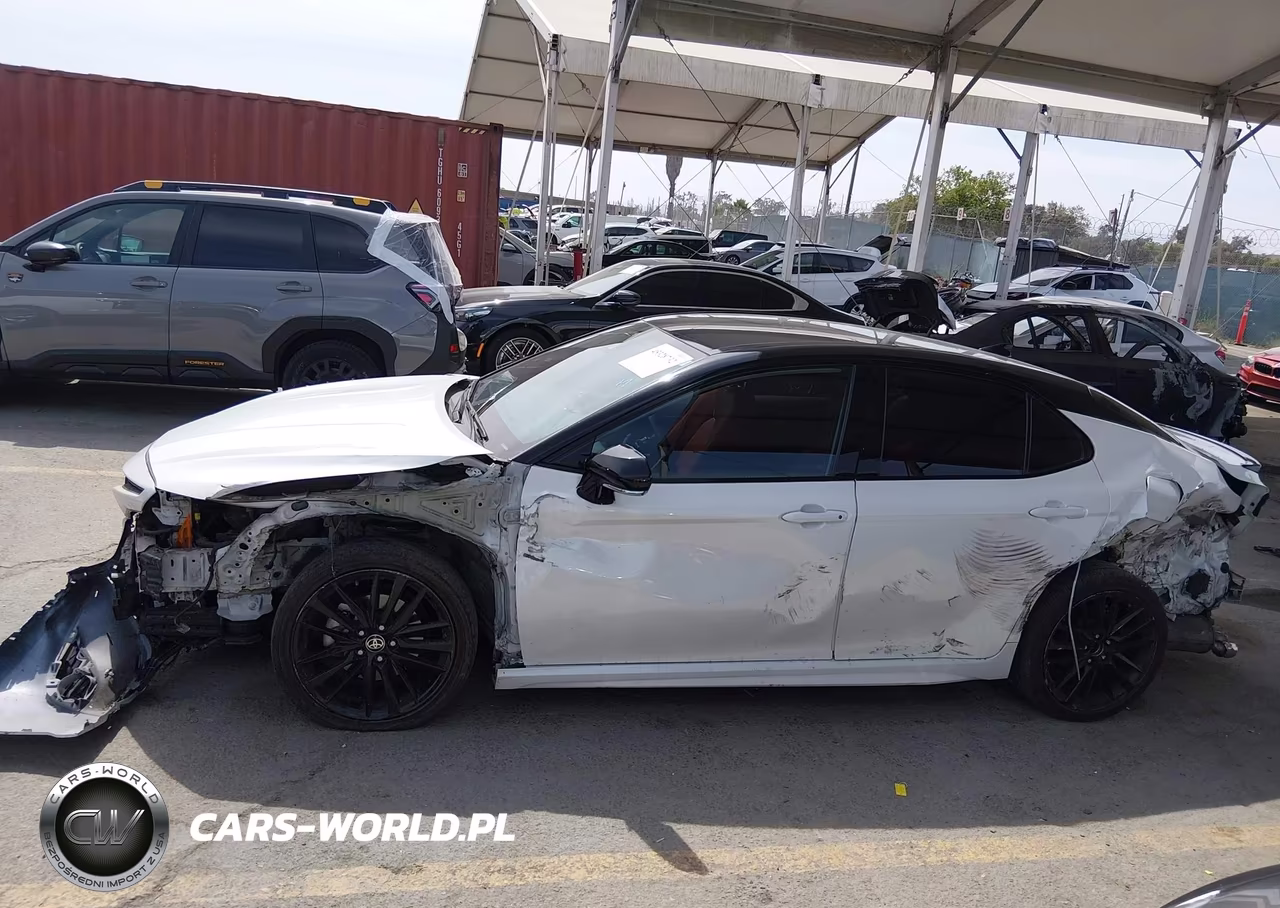 2021 Toyota Camry Xse Hybrid VIN:4T1K31AK4MU031672 - 14