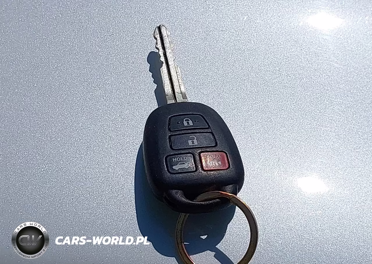 2018 Toyota Corolla Le VIN:2T1BURHE1JC989211 - 11