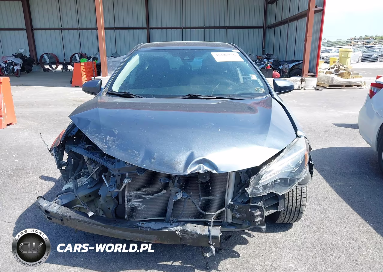 2018 Toyota Corolla Le VIN:2T1BURHE1JC989211 - 12
