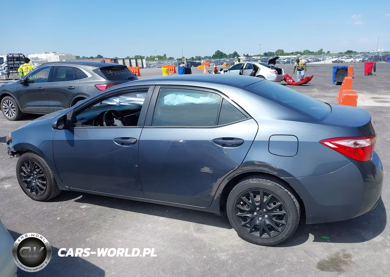 2018 Toyota Corolla Le VIN:2T1BURHE1JC989211 - 14