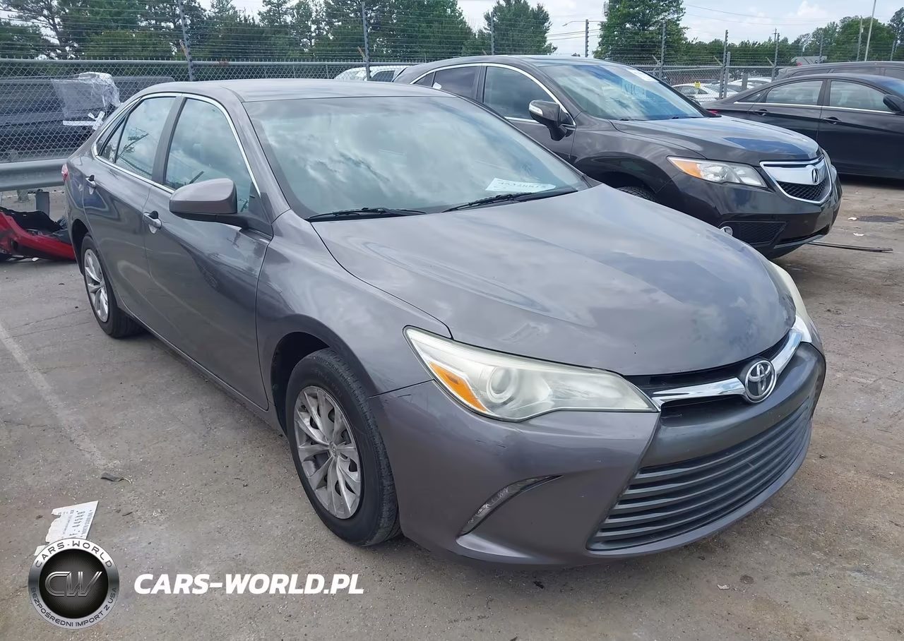2016 Toyota Camry Le