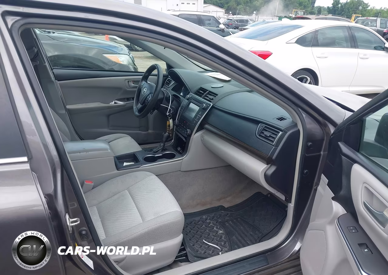 2016 Toyota Camry Le VIN:4T4BF1FK0GR549403 - 5
