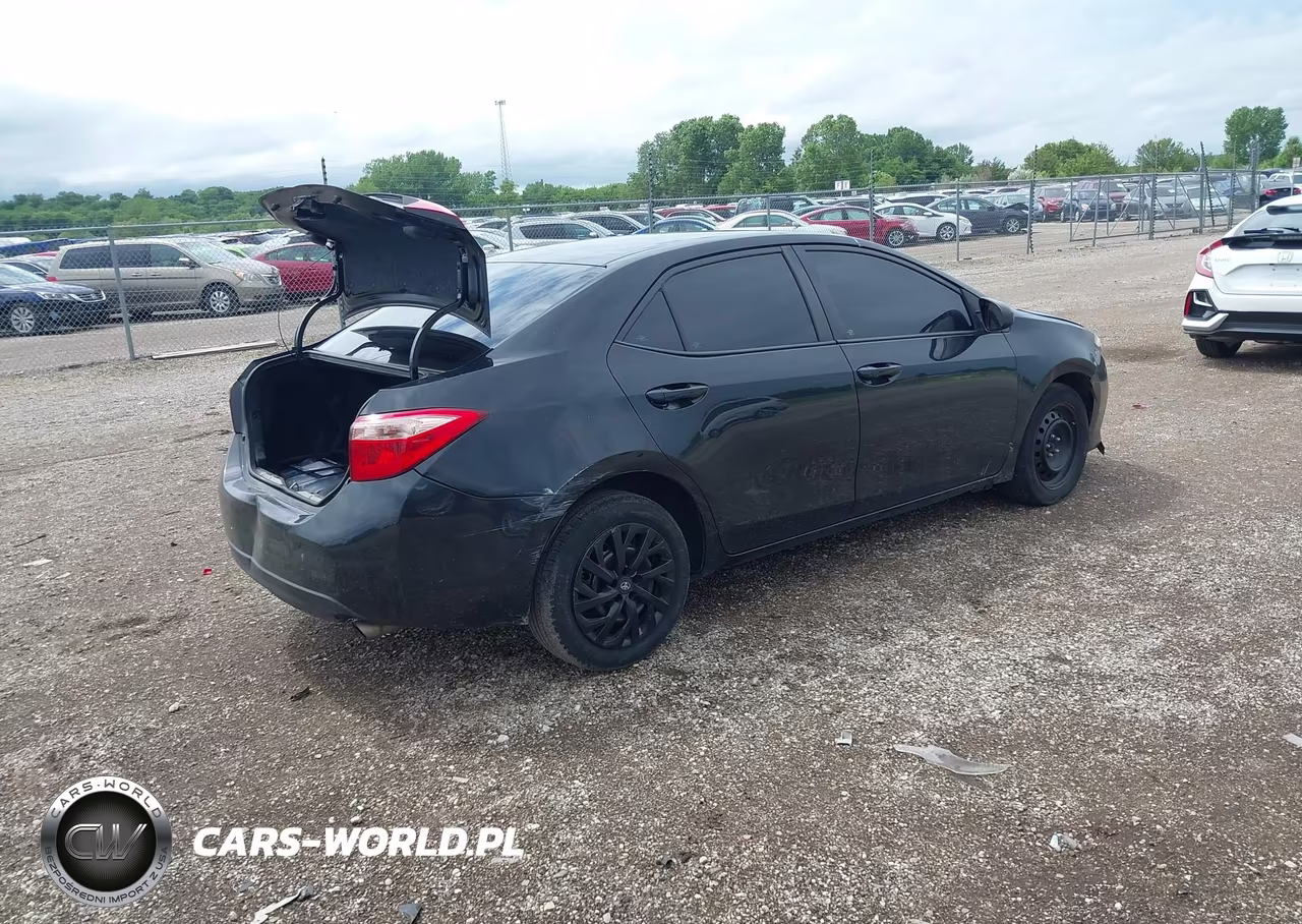 2017 Toyota Corolla Le VIN:2T1BURHE6HC907290 - 4