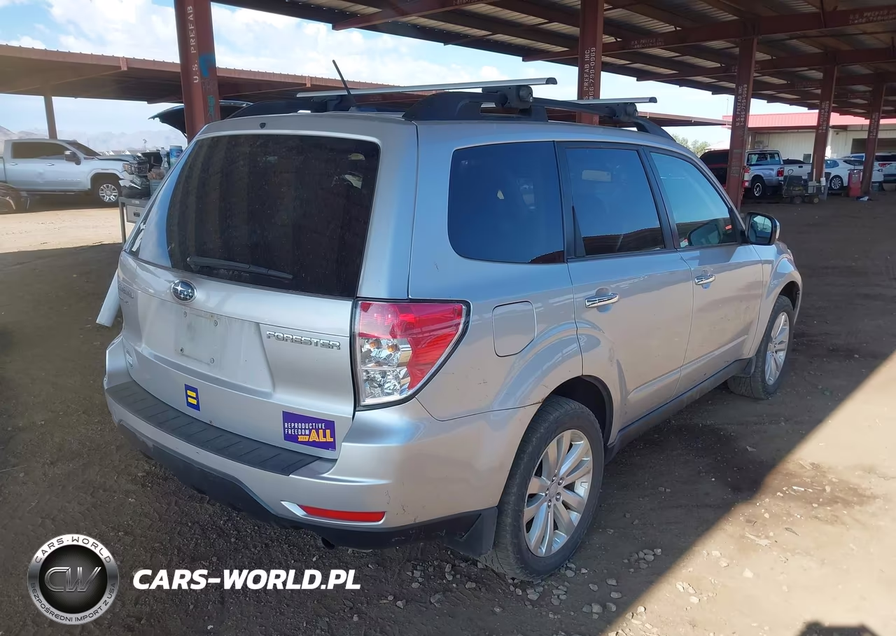 2011 Subaru Forester 2.5X Premium VIN:JF2SHBDC6BH760733 - 4