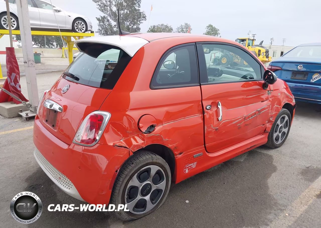 2017 Fiat 500E Battery Electric VIN:3C3CFFGE1HT547748 - 4