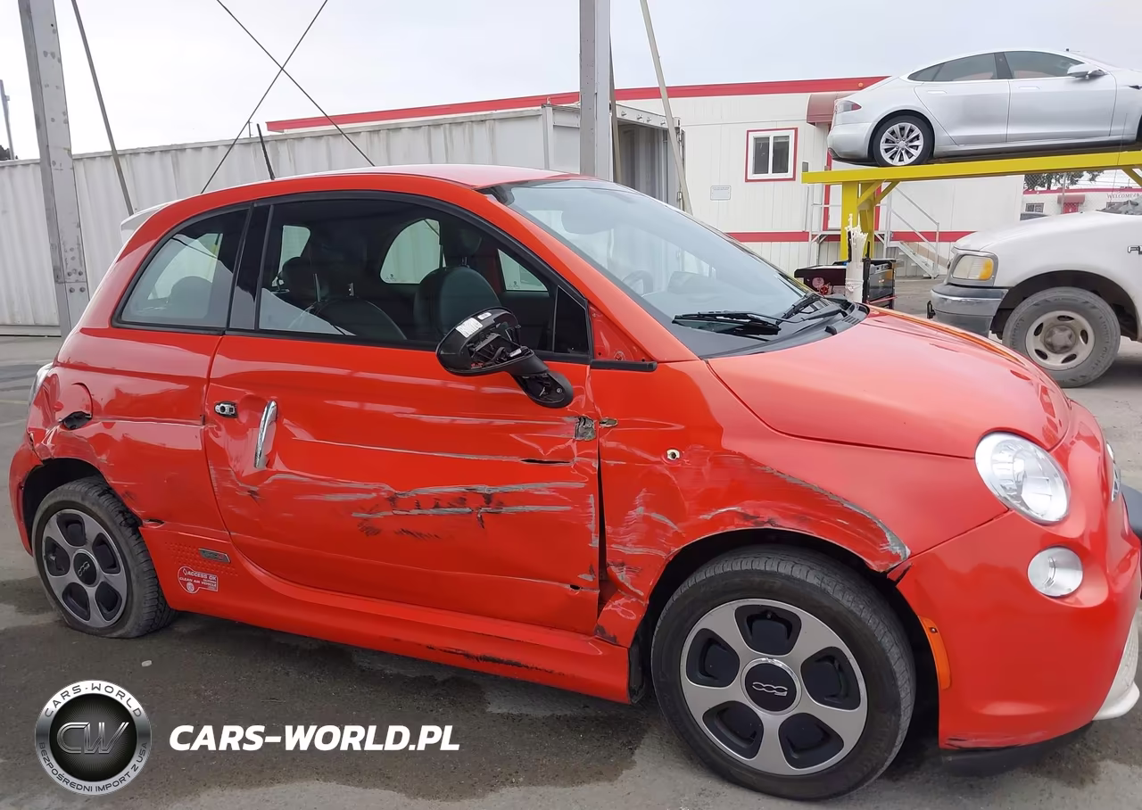 2017 Fiat 500E Battery Electric VIN:3C3CFFGE1HT547748 - 6