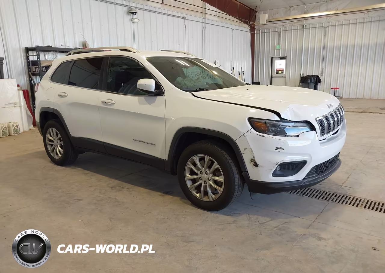 2019 Jeep Cherokee Latitude 4X4 – zdjęcie 1 z 16