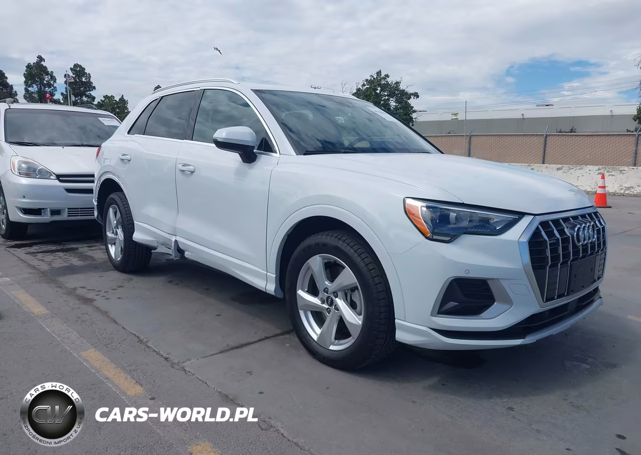 2021 Audi Q3 Premium 40 Tfsi Quattro Tiptronic – zdjęcie 1 z 17
