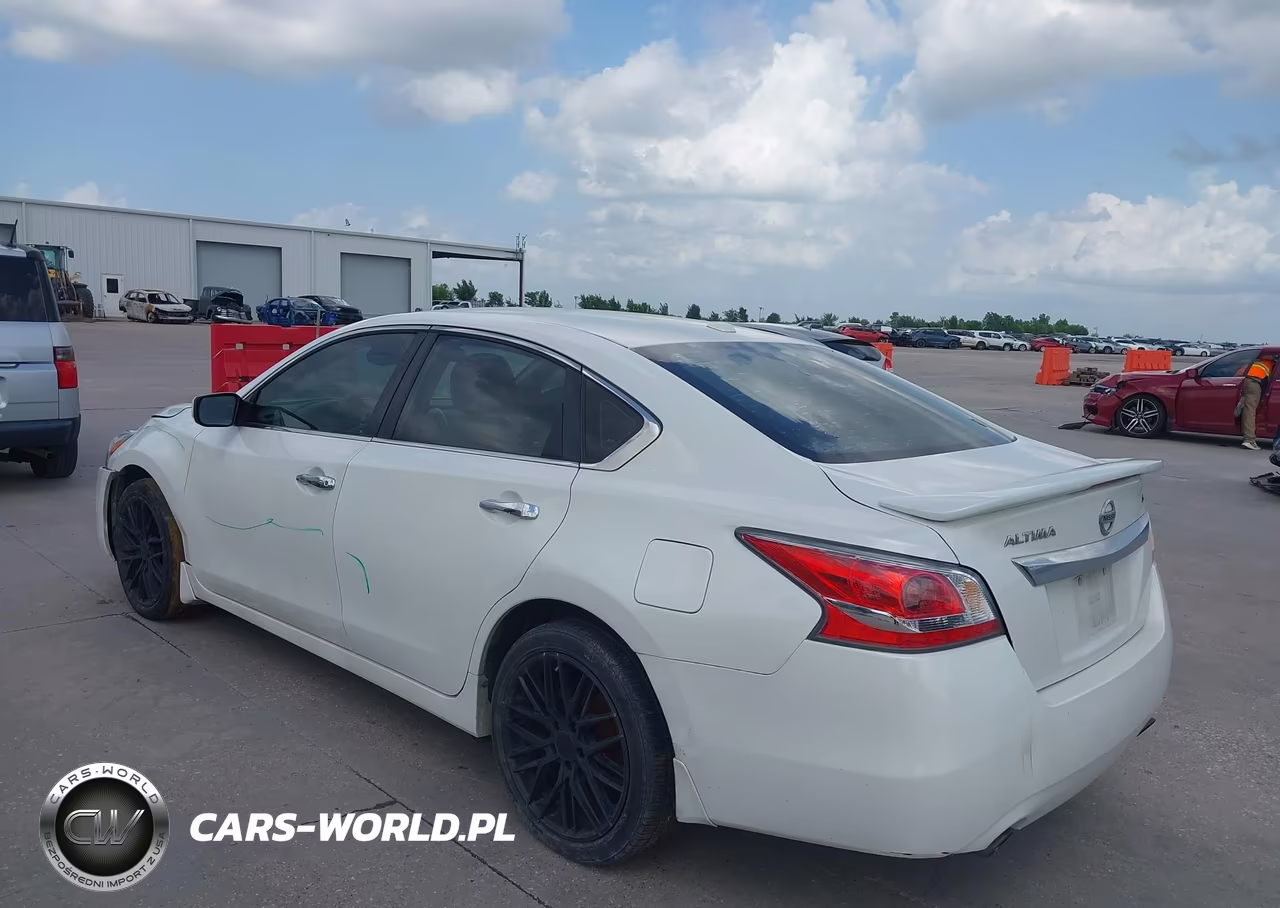 2015 Nissan Altima 2.5 S VIN:1N4AL3AP8FN406778 - 3