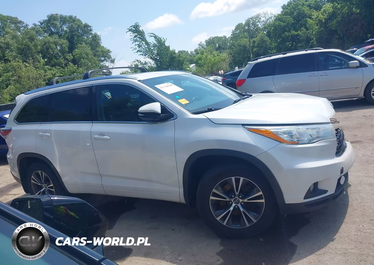 2016 Toyota Highlander Xle V6 VIN:5TDJKRFHXGS344183 - 13
