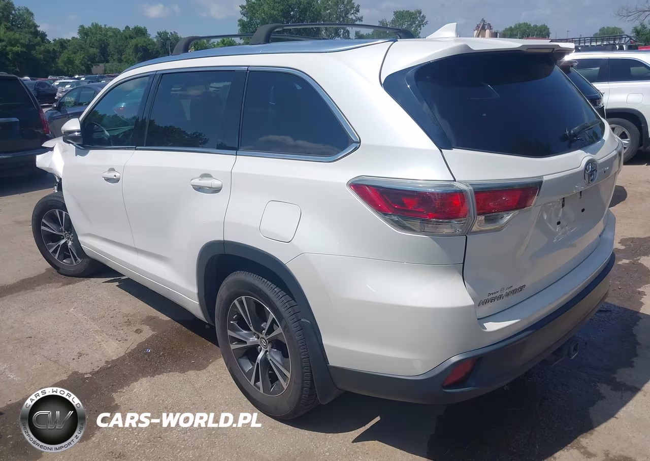 2016 Toyota Highlander Xle V6 VIN:5TDJKRFHXGS344183 - 3
